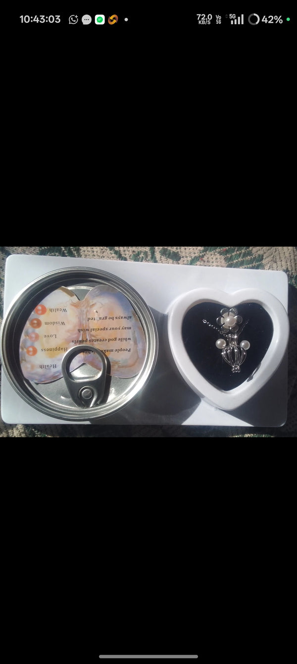 Yuvraj Rajvanshi review photo